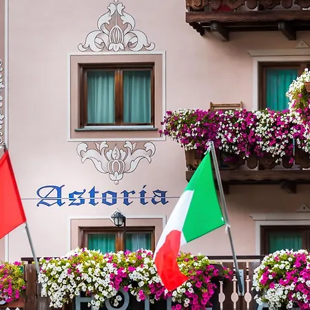 ホテル Astoria
